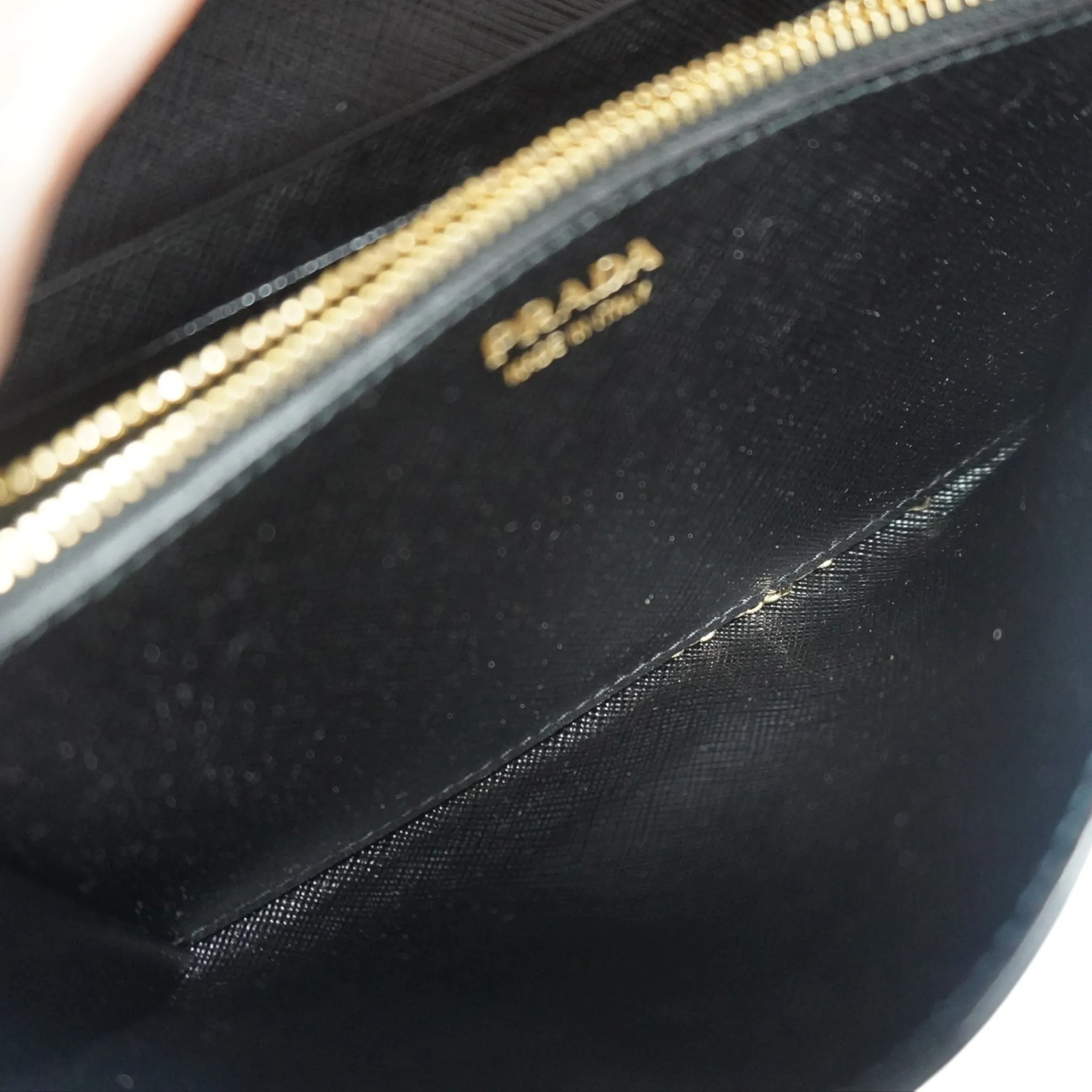 Black Vitello Envelope Move Wallet