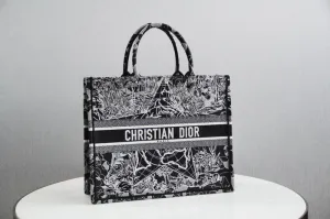 BLUSH BAGZ - Dior Bags - 1049