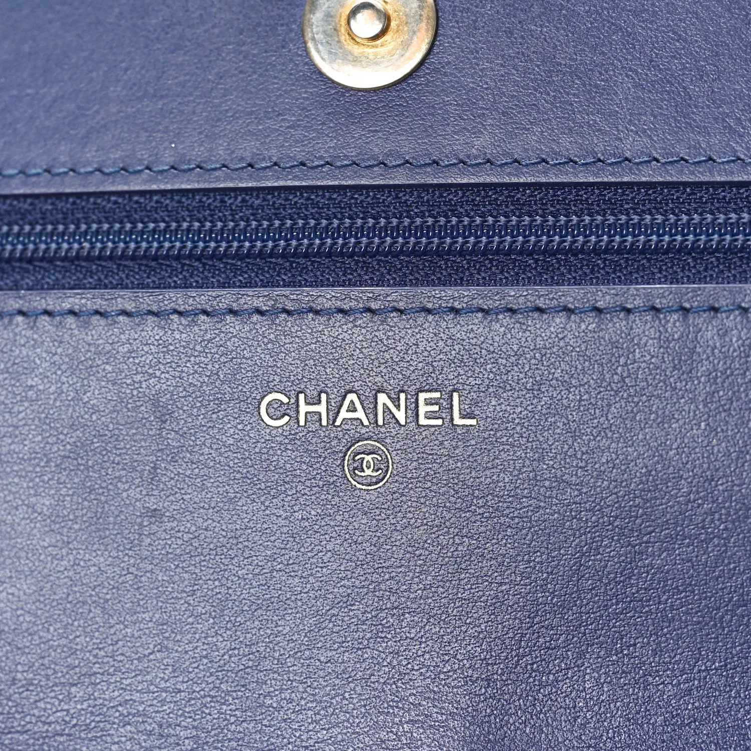 Chanel Denim Quilted 19 Wallet On Chain