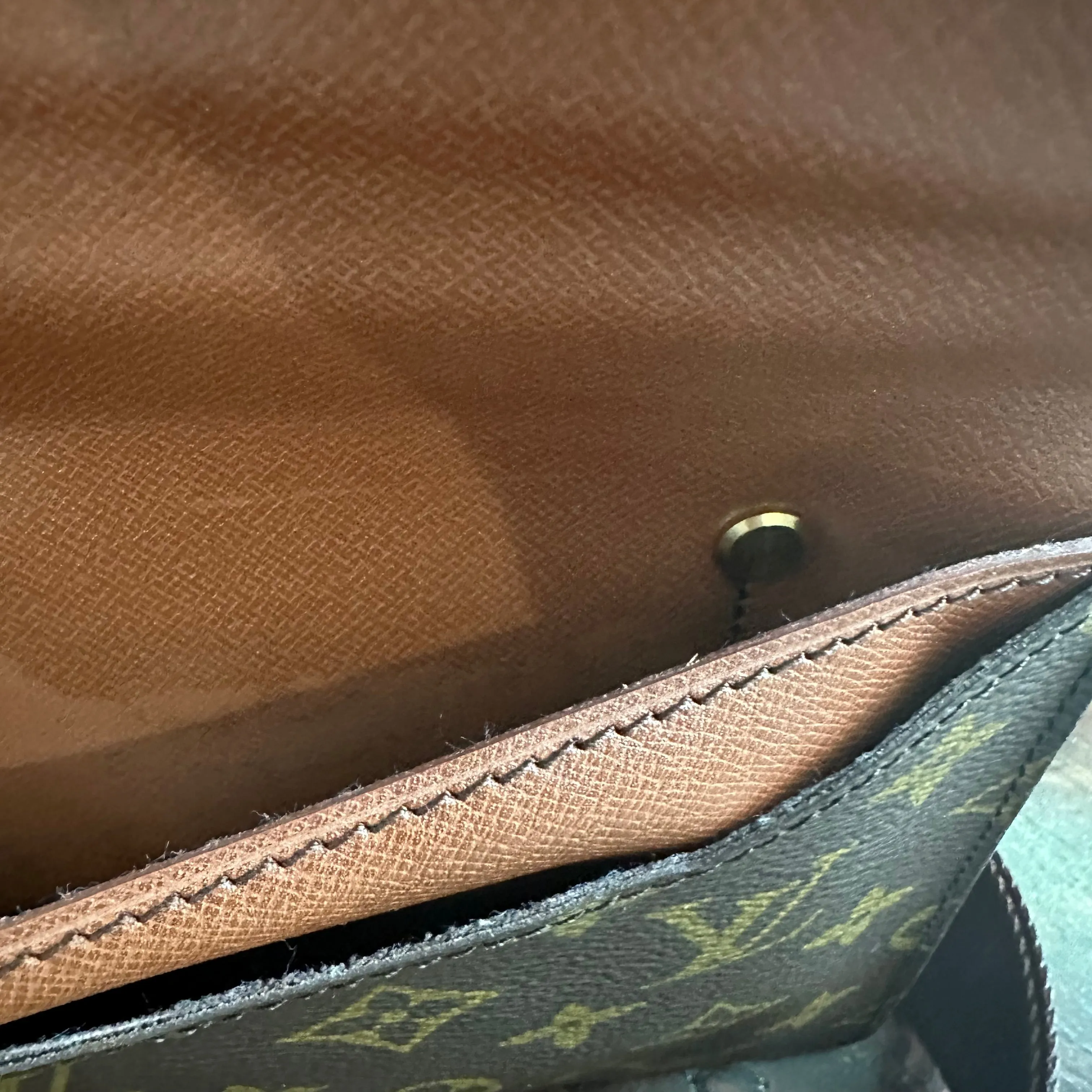 The Pelican Crossbody/Handbag in LV Monogram