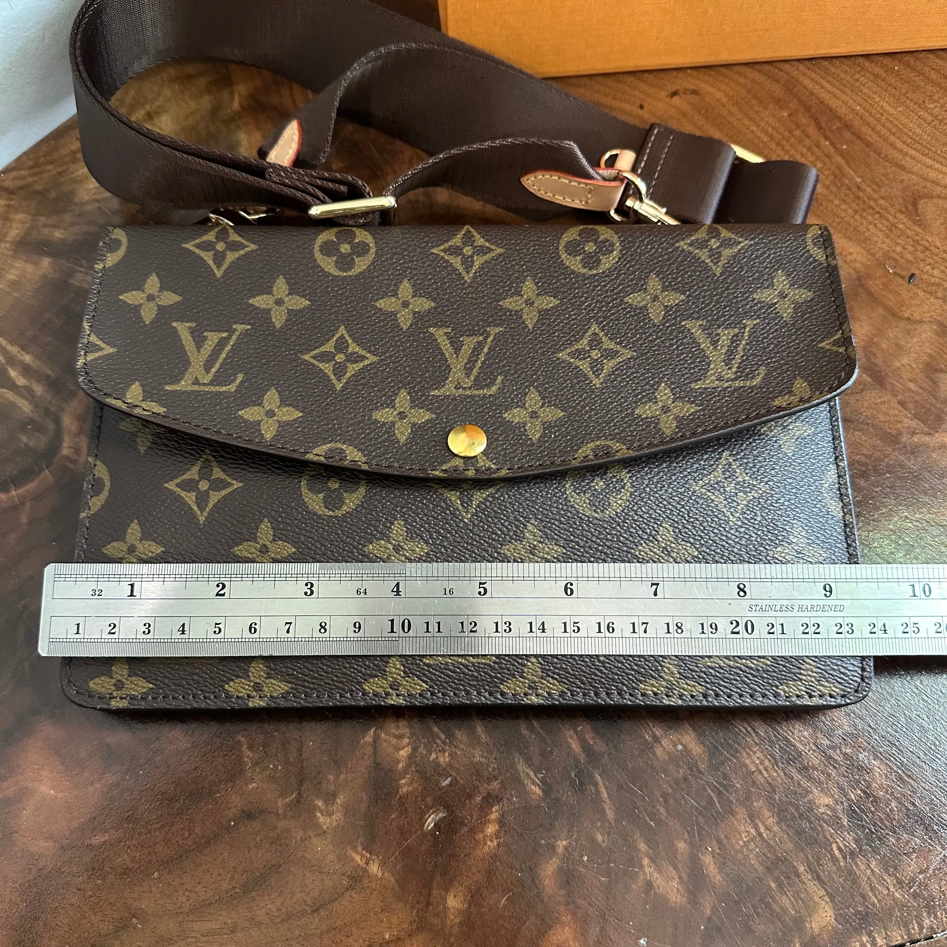 The Pelican Crossbody/Handbag in LV Monogram