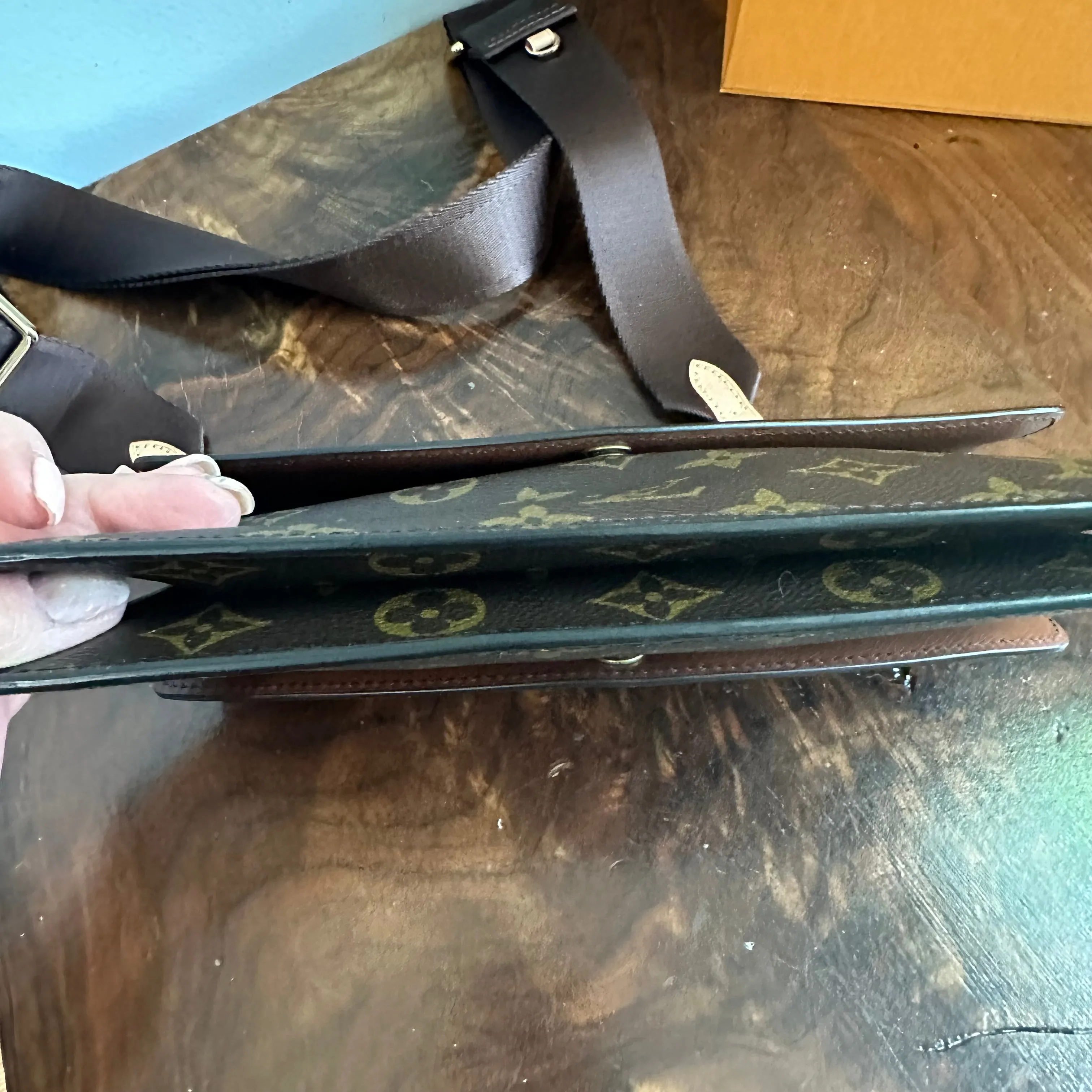 The Pelican Crossbody/Handbag in LV Monogram
