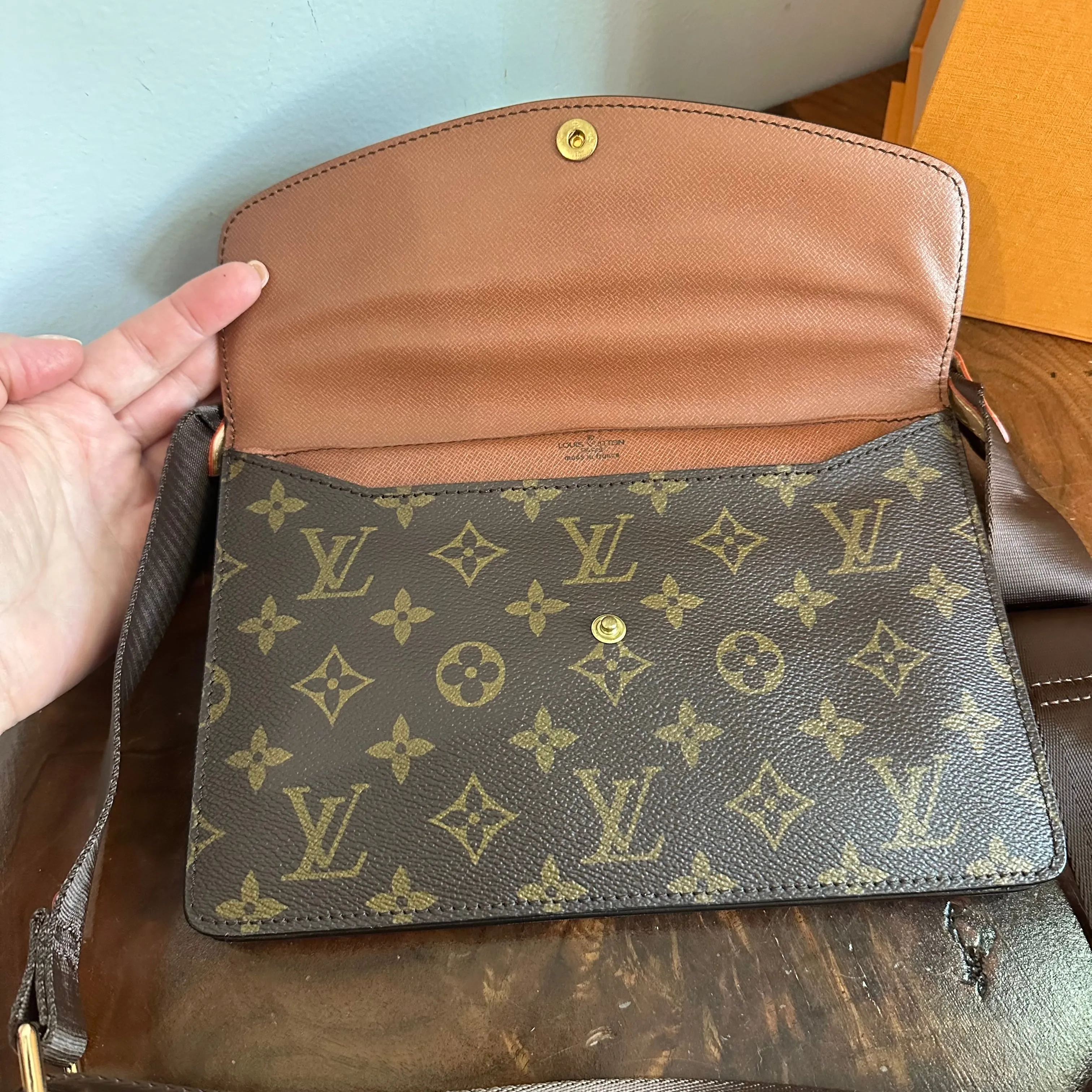 The Pelican Crossbody/Handbag in LV Monogram