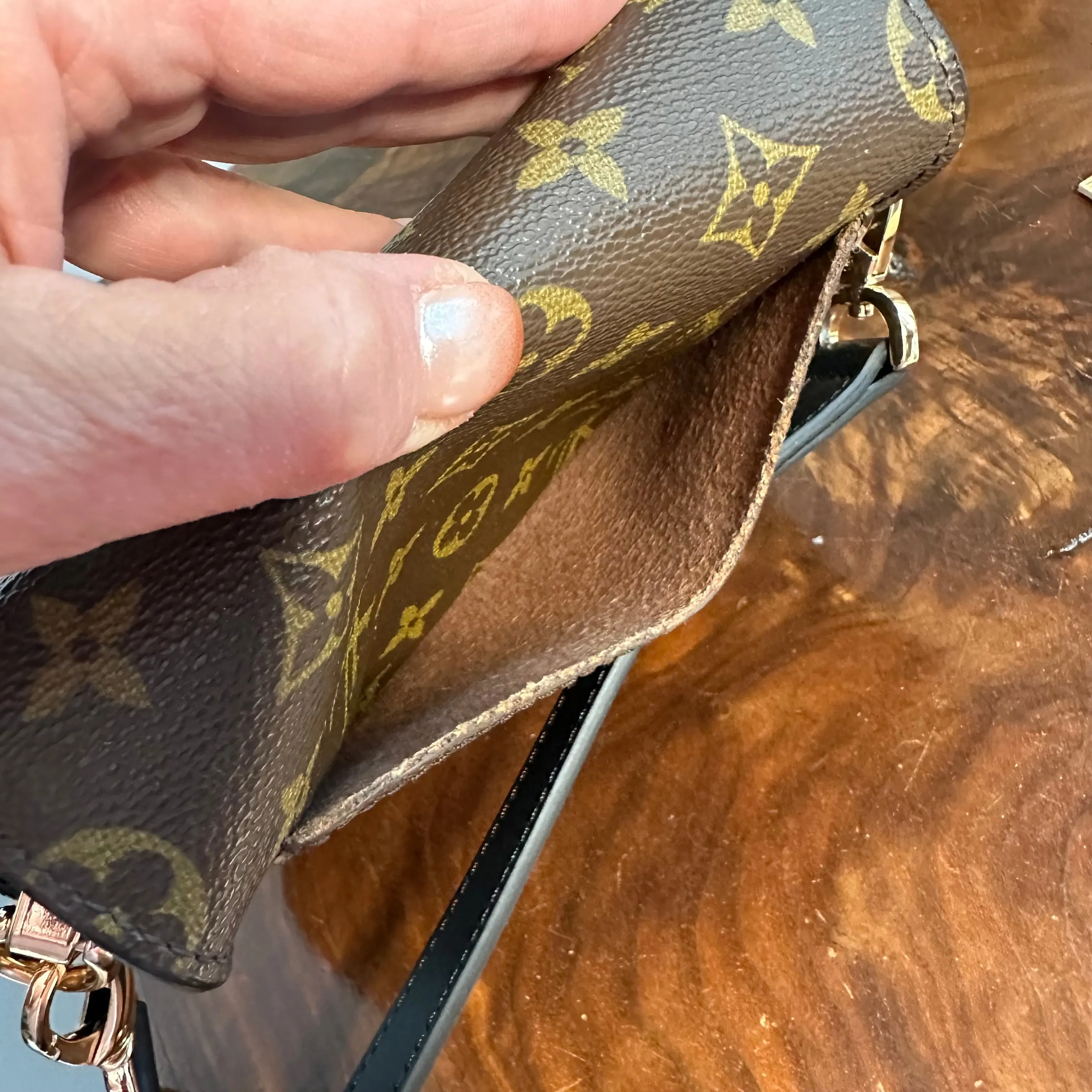The Swift Crossbody - Vintage Monogram LV in Black