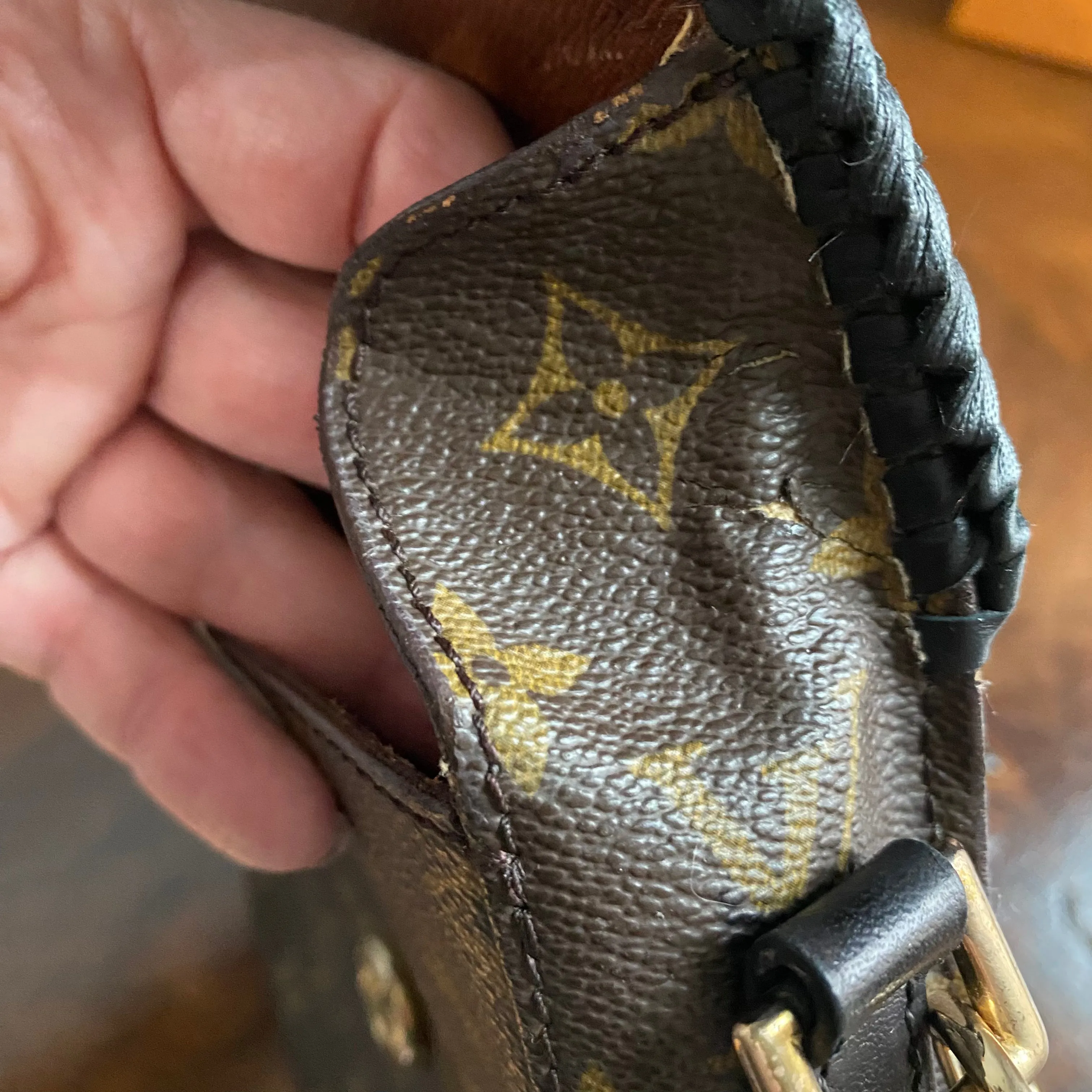 The Swift - Vintage Monogram in Black Crossbody